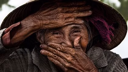  [Chùm ảnh] Nụ cười ẩn giấu của Việt Nam