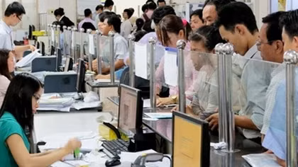 Tiếp tục giảm phí, lệ phí thêm 6 tháng