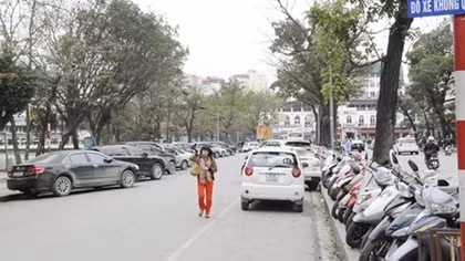 Thí điểm dừng đỗ xe thông minh tại quận Hoàn Kiếm