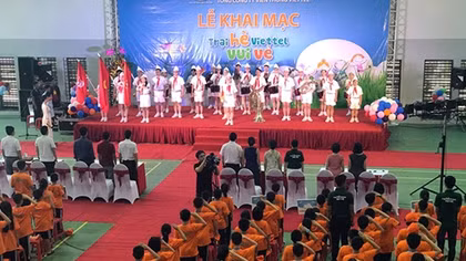 Khai mạc Trại hè - Viettel Vui Vẻ tại khu thể thao 5 sao