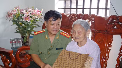Công an Hà Nam nặng lòng với công tác đền ơn, đáp nghĩa