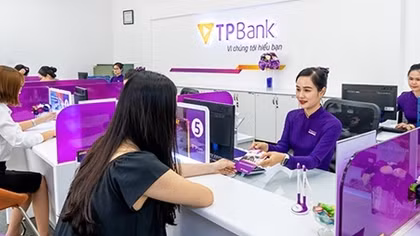 Ngân hàng đua số hóa và lợi thế người tiên phong