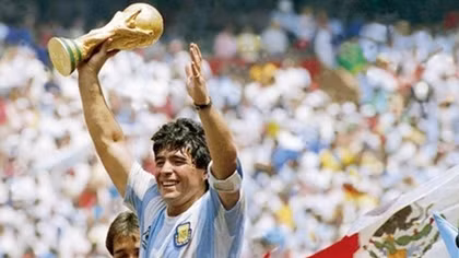 Đơn giản, ông là Diego Maradona