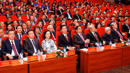 Phải đi đầu trong xây dựng, chỉnh đốn Đảng