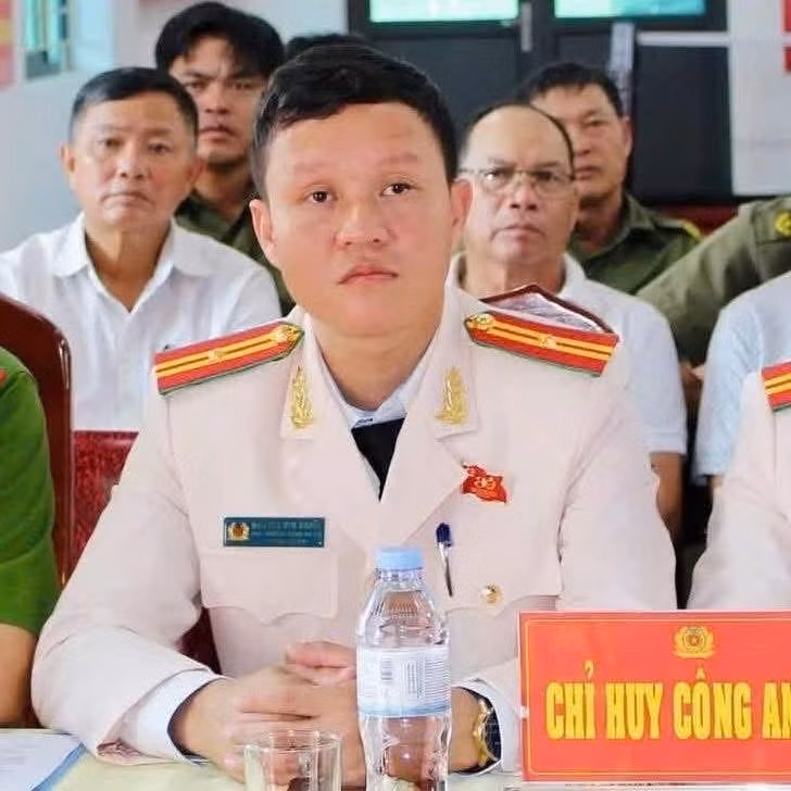 nghia.jpg