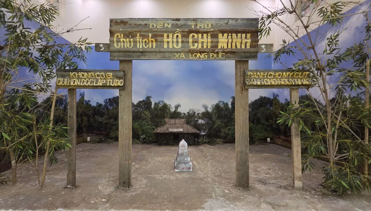 den-tho-bac-ho-19.jpg