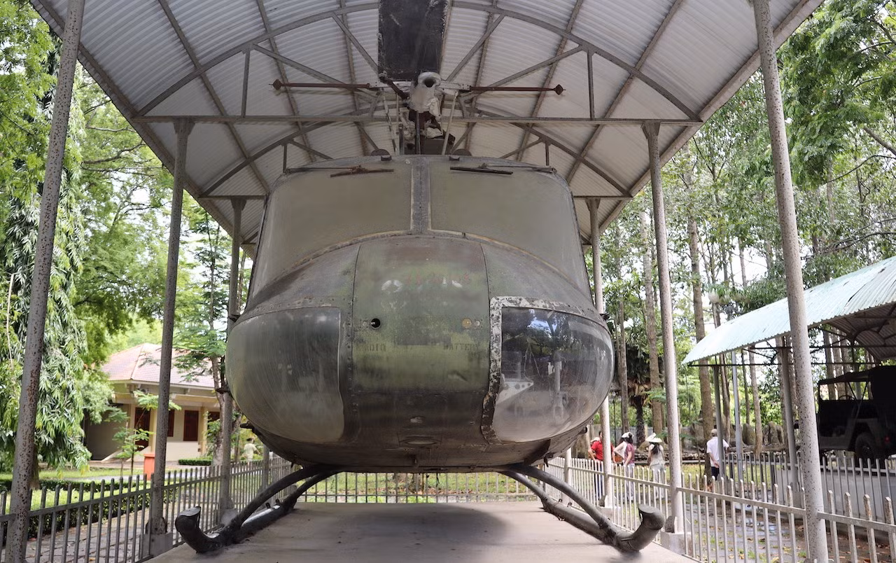 den-tho-bac-ho-10.jpg