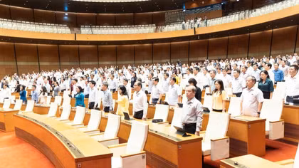 Quốc hội mặc niệm Chủ tịch Quốc hội Lào Xaysomphone Phomvihane