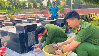 Tuổi trẻ Công an tỉnh Thái Nguyên tri ân các thế hệ cha anh