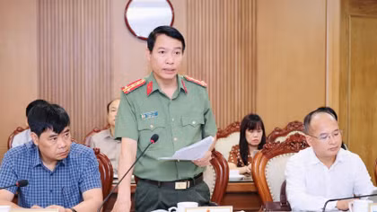 Đại tá Vũ Mạnh Tuân, Trưởng phòng An ninh y tế, giáo dục, Cục An ninh chính trị nội bộ nhấn mạnh việc sử dụng thiết bị kỹ thuật để phát hiện gian lận thi cử nhằm bảo đảm cho kỳ thi công bằng, nghiêm túc.