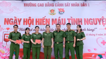 Gần 1.000 cán bộ, học viên Trường Cao đẳng CSND I tham gia hiến máu tình nguyện 