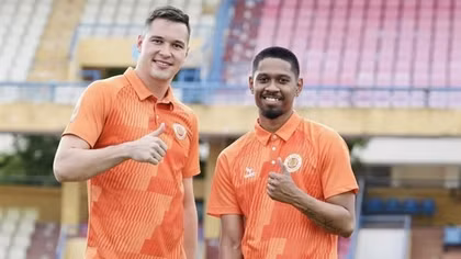 ĐT Việt Nam và bài toán Việt kiều chơi bóng ngoài V.League