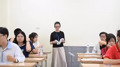 Tất cả nhà giáo đều được hưởng "hệ số lương đặc thù"