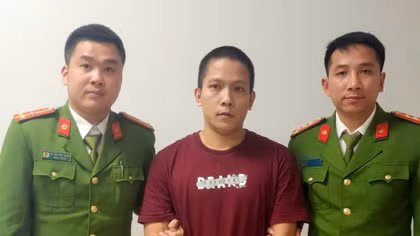 Bắt giữ tên trộm trốn truy nã từ Myanmar nhập cảnh về Việt Nam