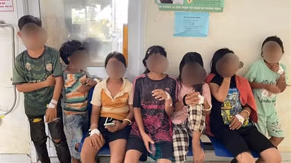 Sau khi ăn thịt cóc, 9 học sinh phải nhập viện cấp cứu
