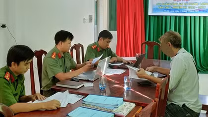 Công an tỉnh Vĩnh Long xử lý 2 trường hợp thông tin sai sự thật liên quan bão lụt