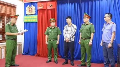 Khởi tố giám đốc vẽ dự án chiếm đoạt 130 tỷ đồng mang đi... trả nợ