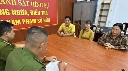 Vòng xoáy nợ nần từ “mua trước, trả sau”