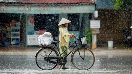 Miền Bắc trời nắng, Thừa Thiên Huế đến Phú Yên mưa lớn