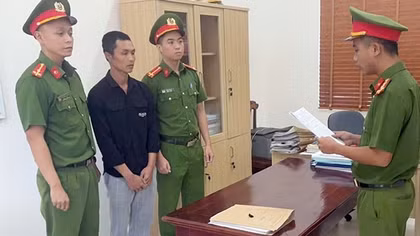 Tạm ứng tiền thi công cột điện rồi... “bùng”