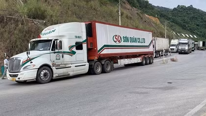 Xuất nhập khẩu diễn ra nhộn nhịp dịp lễ 2/9