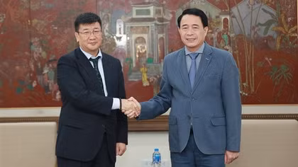 Tiếp tục thắt chặt quan hệ hợp tác với các cơ quan hữu quan Mông Cổ