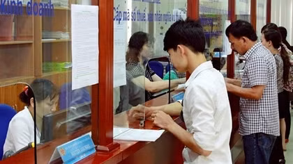 Sửa quy định về kê khai, thu, nộp phí, lệ phí