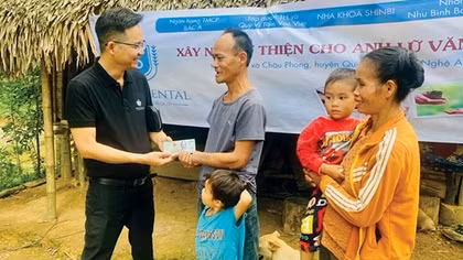 Người kiến tạo nụ cười