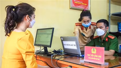 Thông tin mới về thay đổi điểm đăng ký xe 12 quận nội thành Hà Nội