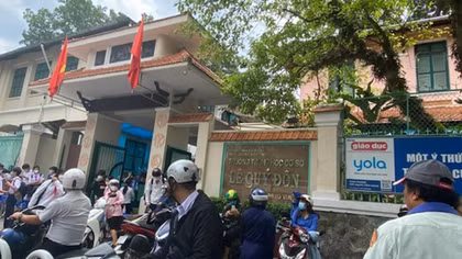 Chuyện “lạm thu” rất đau lòng