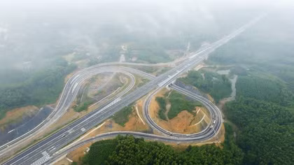 Lập Hội đồng thẩm định điều chỉnh dự án cao tốc Nội Bài - Lào Cai đến Sa Pa
