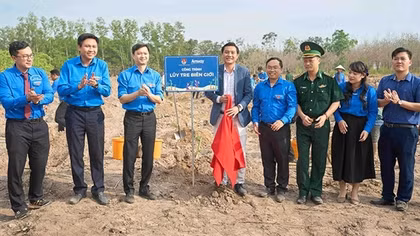 Amway Việt Nam phối hợp với Trung ương Đoàn thực hiện công trình “Lũy tre biên giới” tại Đồng Nai
