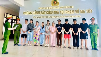 Chiếc “vòi bạch tuộc” của gã trùm 9X