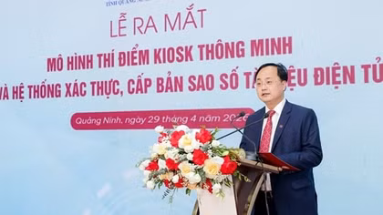 Agribank đồng hành cùng tỉnh Quảng Ninh triển khai mô hình Kiosk thông minh: Đưa hành chính số tới các đặc khu, hải đảo