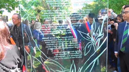 Tấm bia đặc biệt giữa Paris