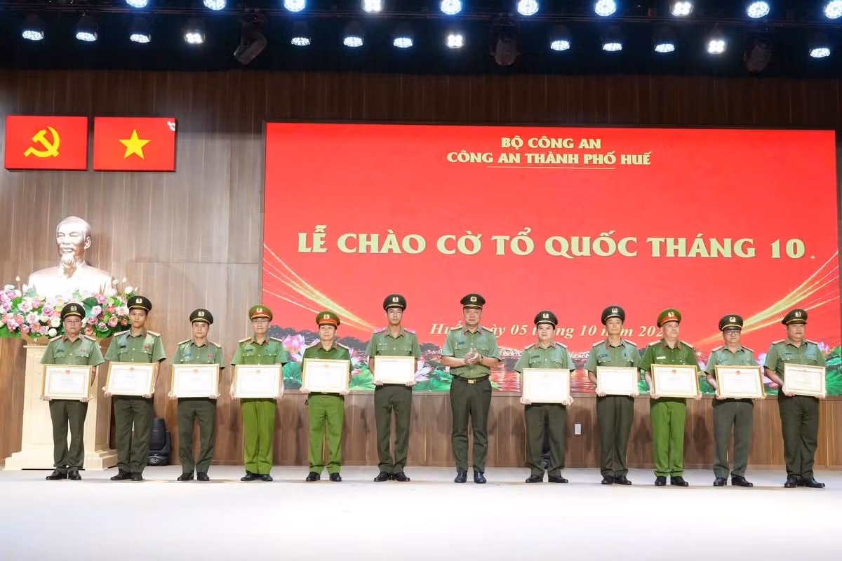 khen-thuong2.jpg