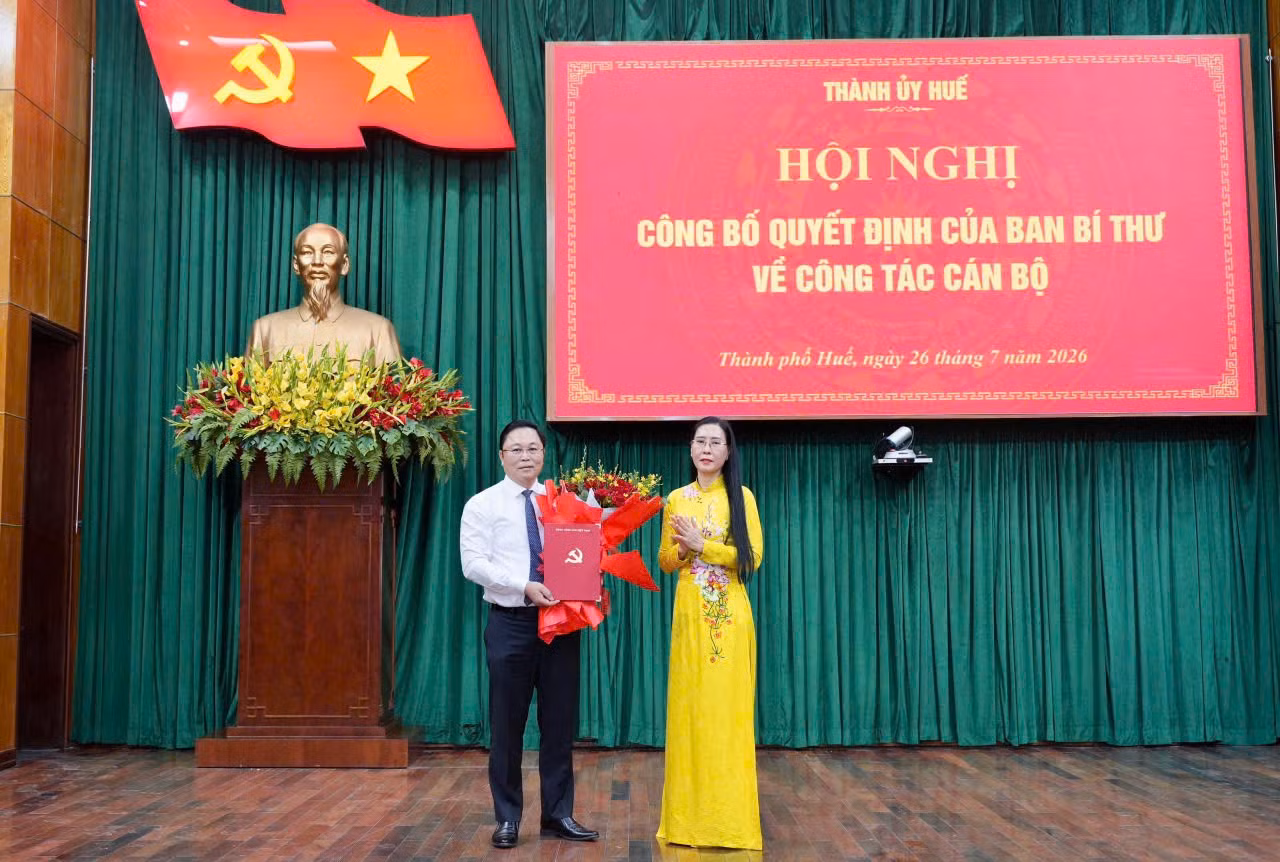 gen-h-ct4.jpg
