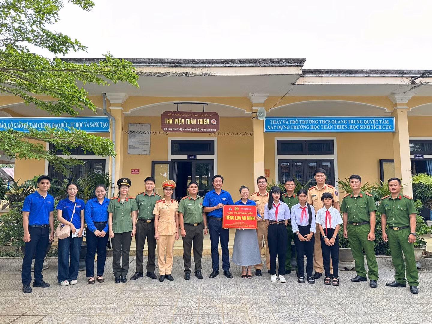 an-ninh-doan-thanh-nien.jpg
