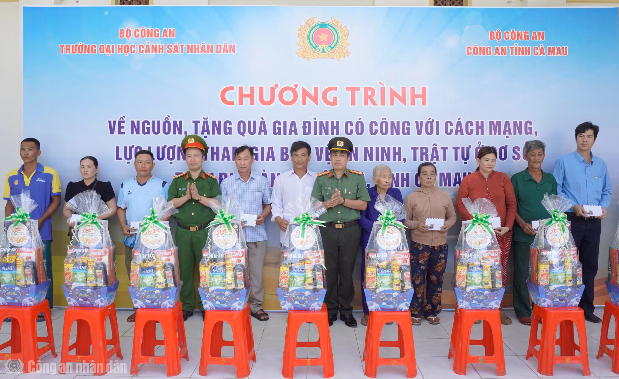 cand_bl_h-6.jpg
