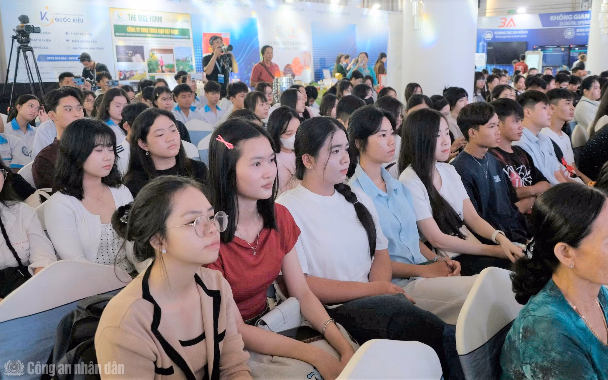 cand_bl_anh-4902.jpg