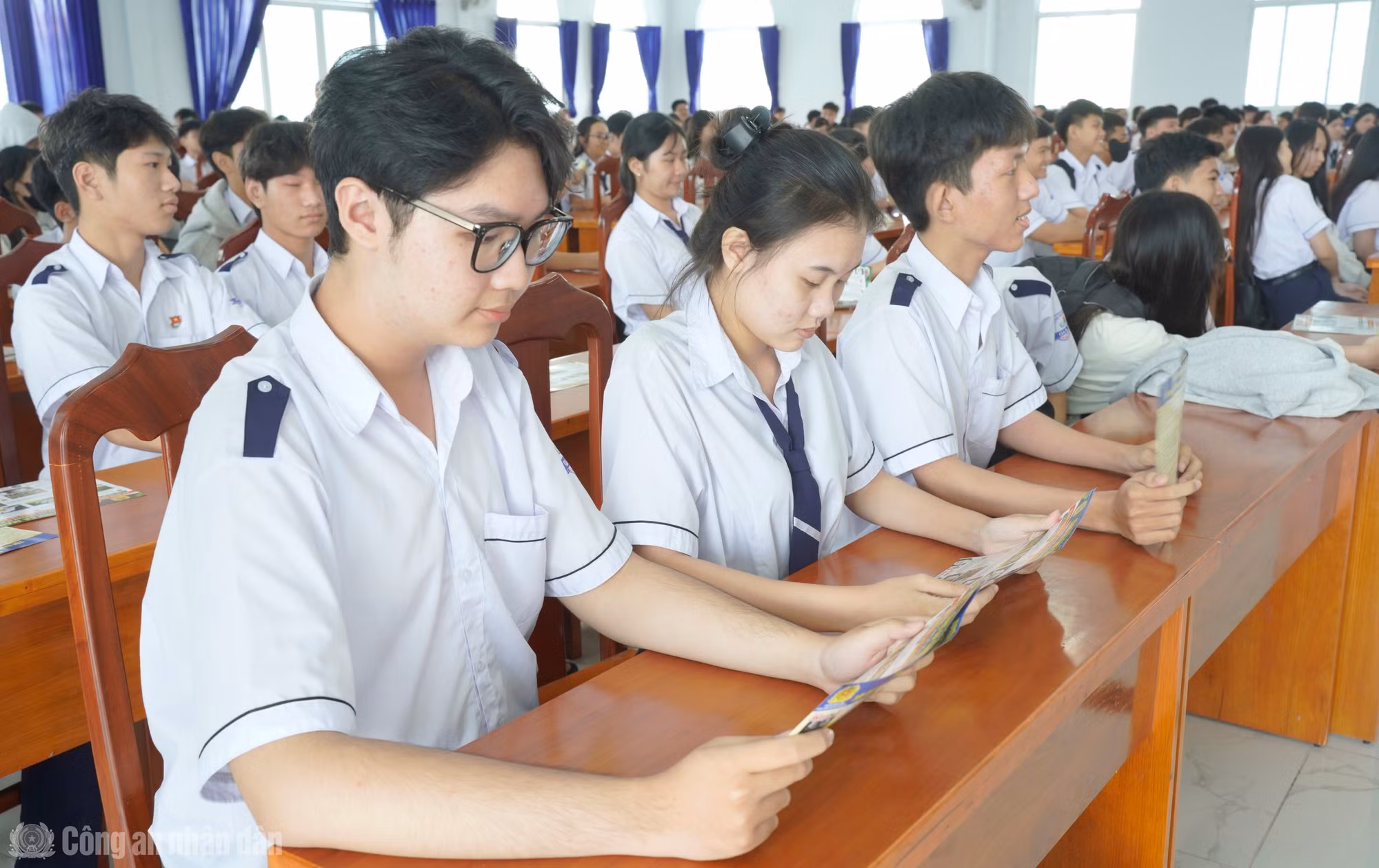 cand_bl_anh-9817.jpg