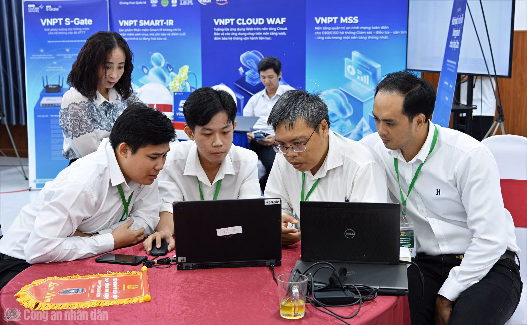 cand_bl_anh-4-mot-so-doi-tham-gia-dien-tap.jpg