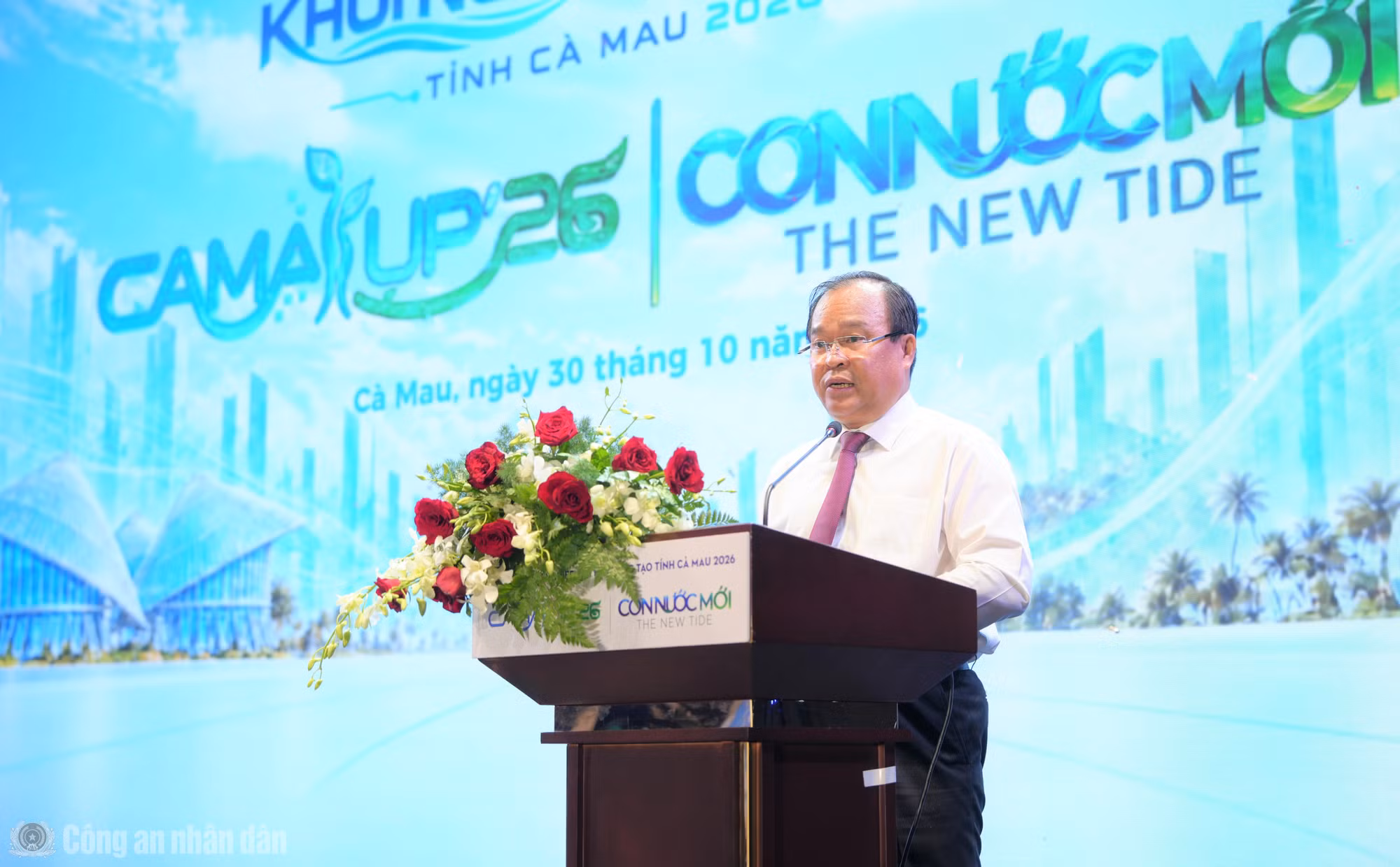 cand_bl_ong-3-nguyen-minh-luan-pho-chu-tich-ubnd-tinh-ca-mau-phat-bieu-tai-le-khai-mac.jpg