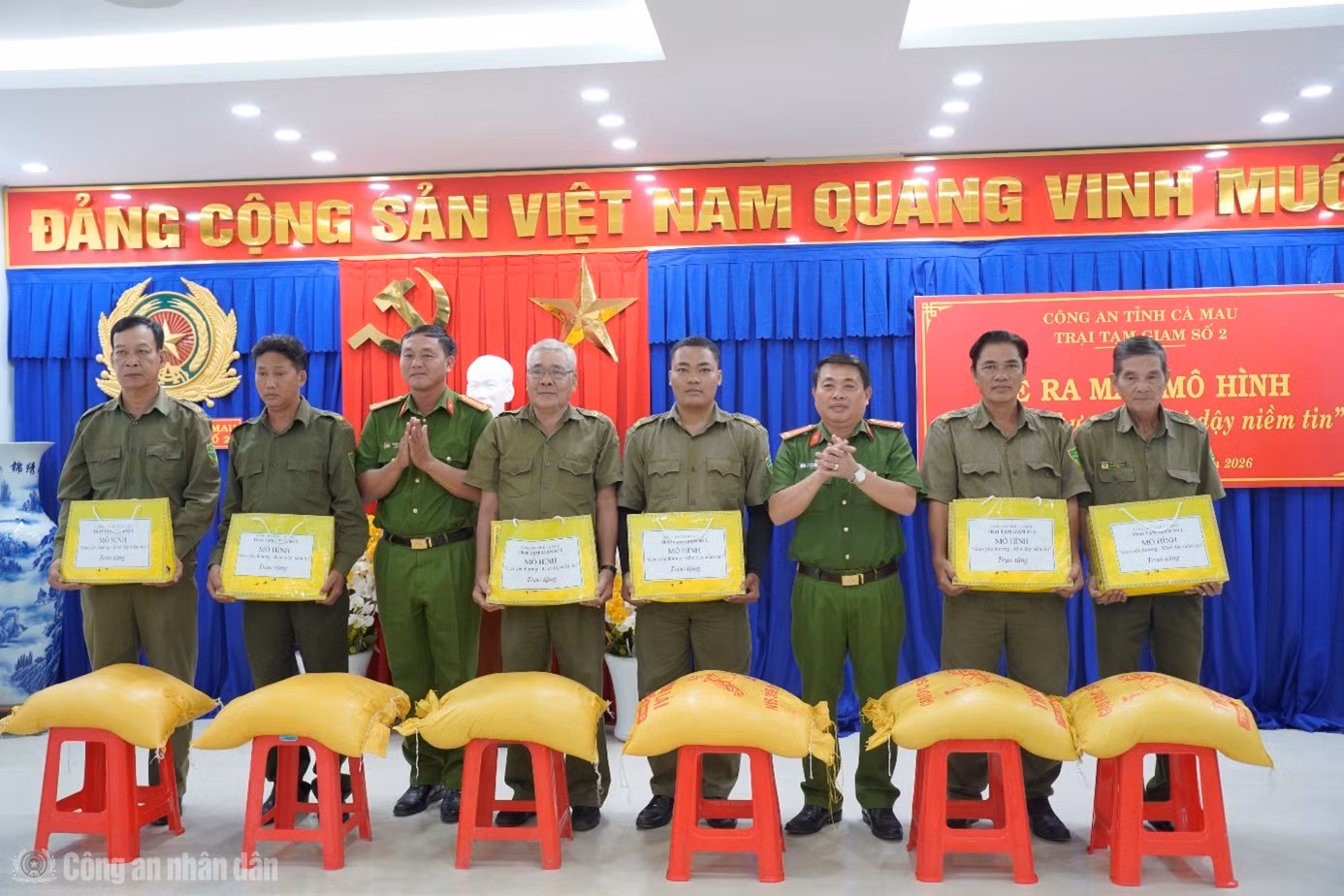 cand_bl_anh4.jpg