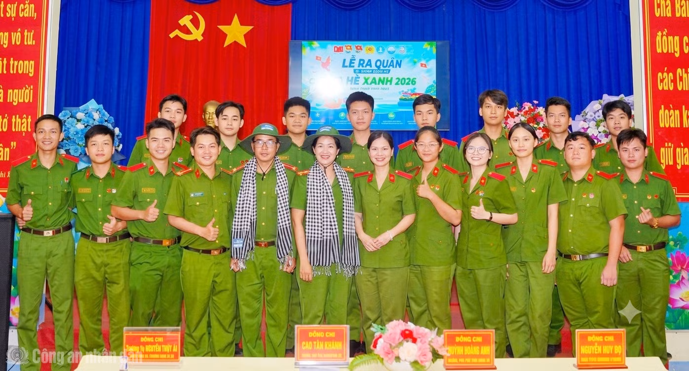 cand_bl_tinhnguyen-8.jpg