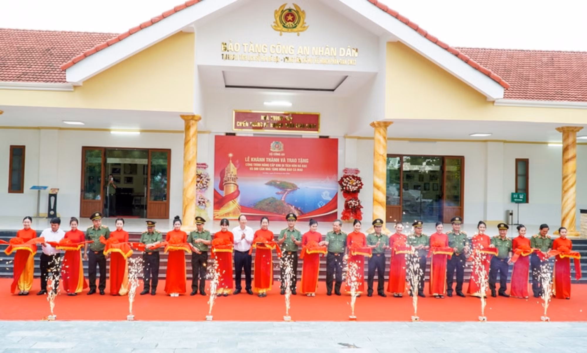 Khánh thành nâng cấp Di tích quốc gia Hòn Đá Bạc, Cà Mau (Hoạt động nằm trong chuỗi sự kiện kỷ niệm 80 năm Ngày truyền thống lực lượng An ninh nhân dân và 42 năm chiến thắng Kế hoạch phản gián CM12).