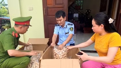 Chặn thực phẩm bẩn từ biên giới đến bàn ăn