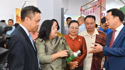 “Hoa đẹp Chăm Pa” hội tụ tại Hà Nội, mở thêm kênh kết nối thương mại Việt - Lào