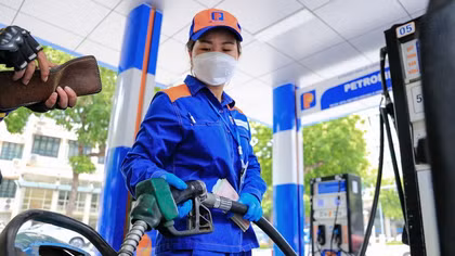 Theo Petrolimex, chất lượng xăng E10 được kiểm soát chặt chẽ trong toàn bộ quá trình cung ứng.
