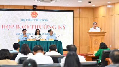 Bảo đảm cung ứng điện an toàn trước thời tiết cực đoan
